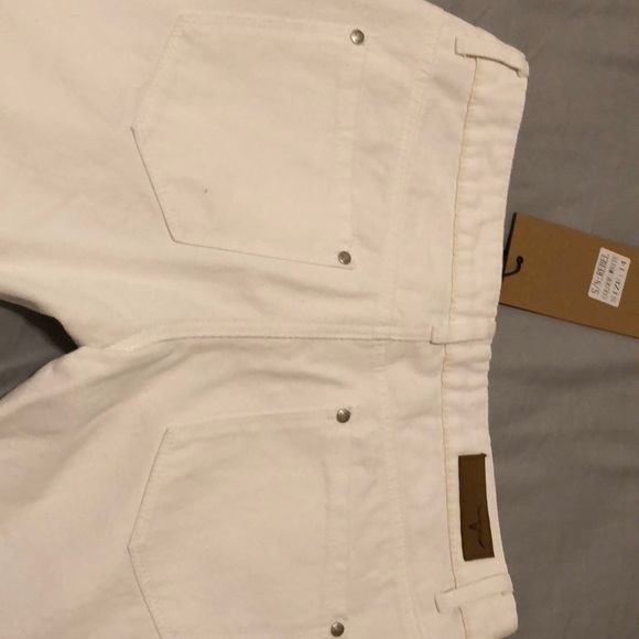 Liquor N Poker distressed white zipped capris - Picture 6 of 7
